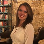 Laureata in Ligue per la comunicazione interculturale impartisco lezioni di inglese e discipline